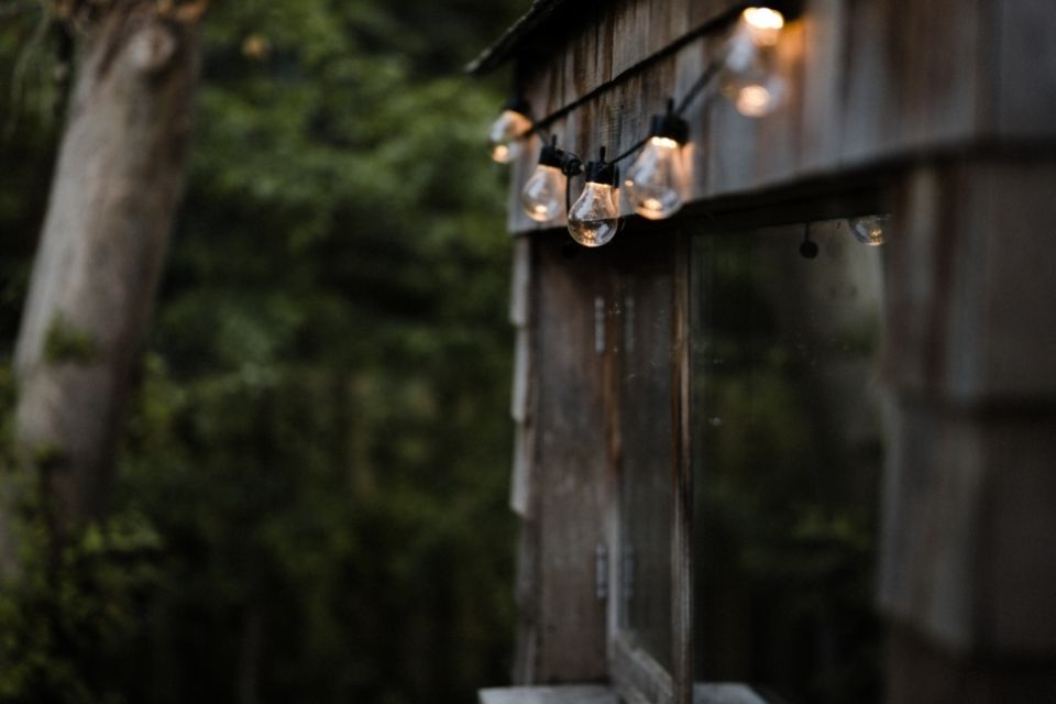 outdoor lighting stock from Unsplash